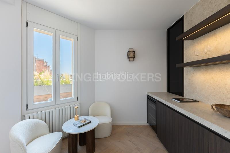 Foto 74c0da17-1d28-45e2-bd94-2d2e767d542f. Àtic amb calefacció a Dreta de l´Eixample Barcelona