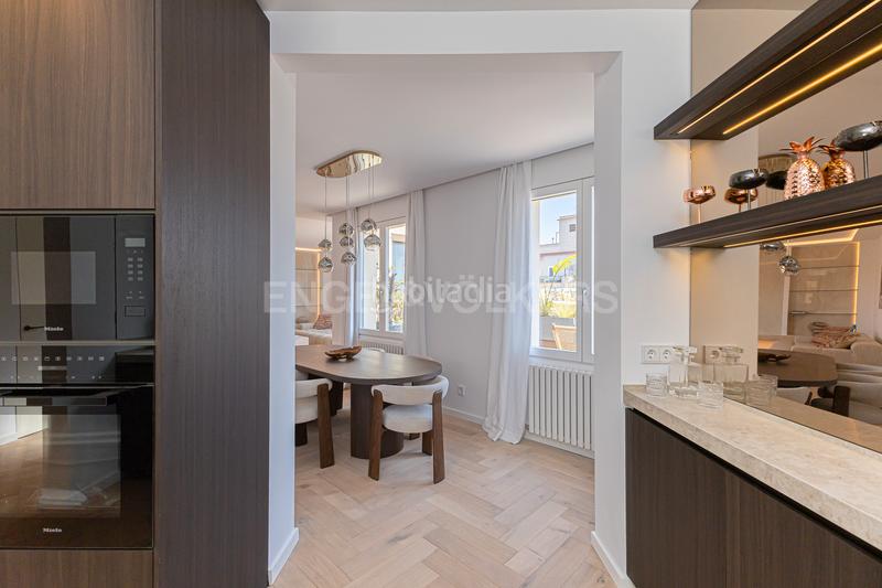 Foto 91af374a-c4f1-4295-906d-4e3f835ce2a0. Àtic amb calefacció a Dreta de l´Eixample Barcelona