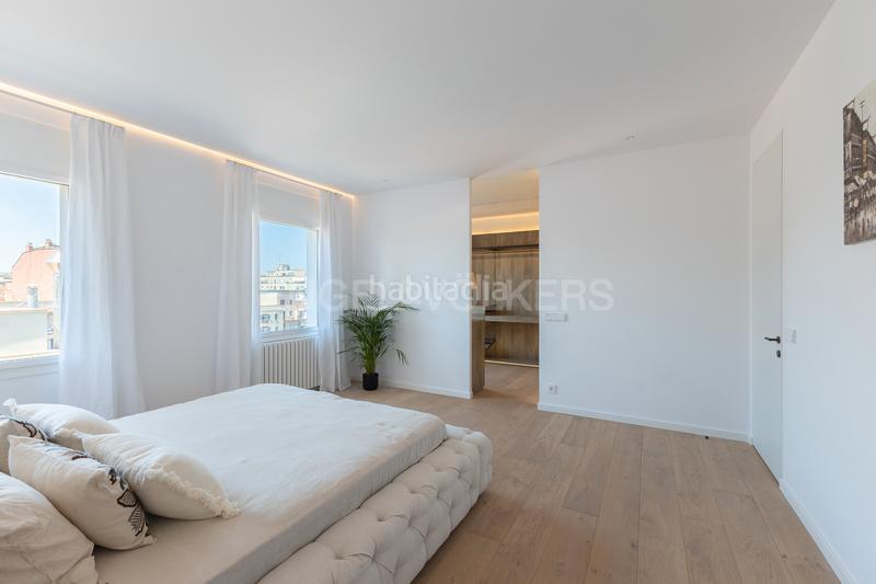 Foto 99f7f4f0-f594-432f-9c92-5354c09866b5. Àtic amb calefacció a Dreta de l´Eixample Barcelona