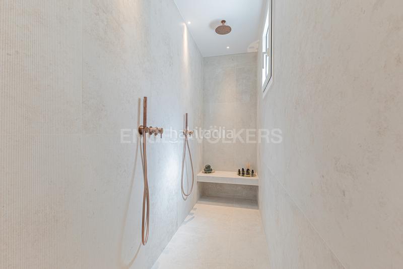 Foto a19b2af4-8668-4ddc-8975-29203c10c150. Àtic amb calefacció a Dreta de l´Eixample Barcelona