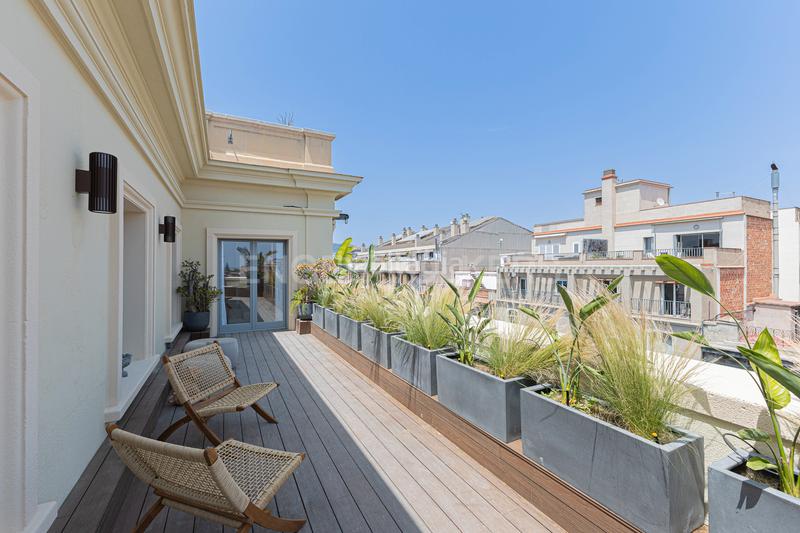 Foto f6ee2972-6269-48f9-b774-41ce07baf6ae. Àtic amb calefacció a Dreta de l´Eixample Barcelona