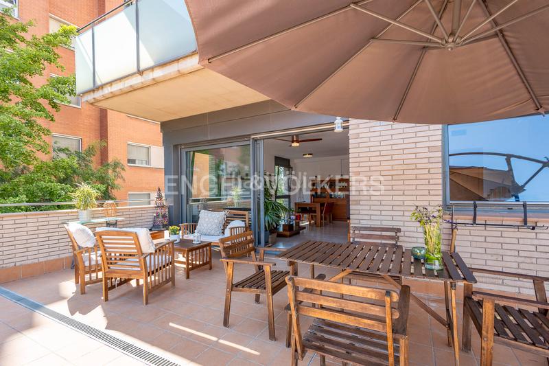 Foto 25579f2e-a689-48a2-87db-ac9ad2b3e34c. Apartamento exclusividad en sant joan despi piso con piscina y terraza de 100 m en Sant Joan Despí