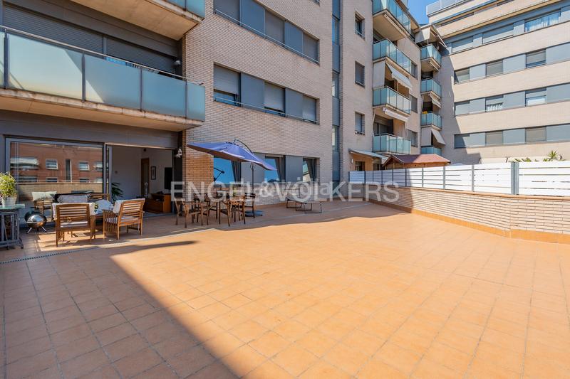 Foto a010907b-3454-4769-84c7-d704042b7d0d. Apartamento exclusividad en sant joan despi piso con piscina y terraza de 100 m en Sant Joan Despí