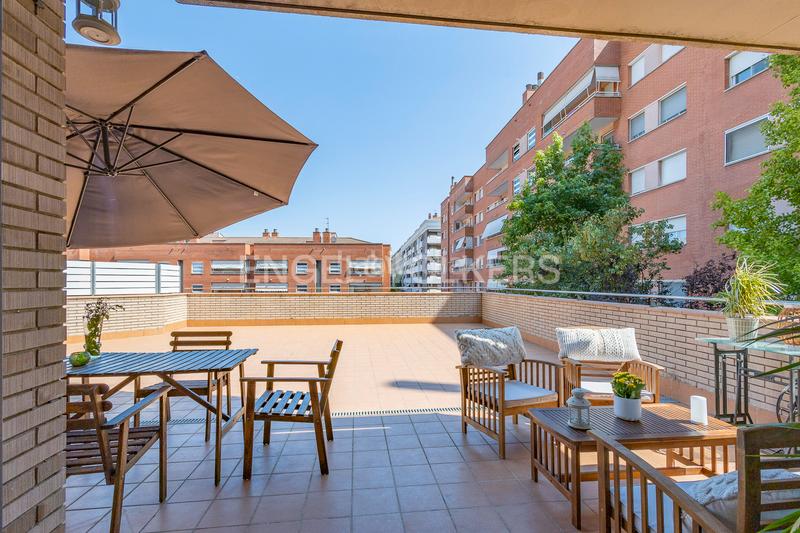 Foto f502aa9e-4433-4ed6-b2a7-0528105840cd. Apartamento exclusividad en sant joan despi piso con piscina y terraza de 100 m en Sant Joan Despí