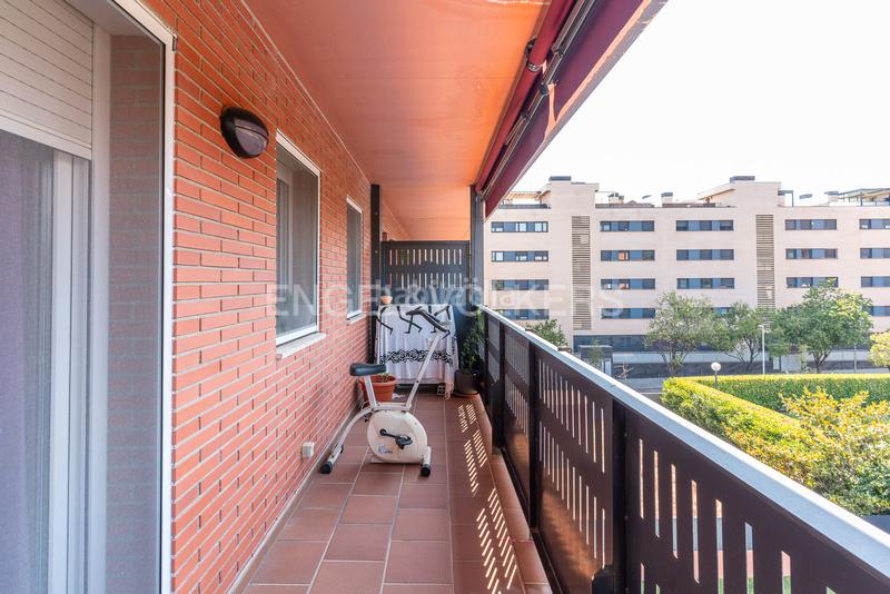 Foto 048dded5-c967-4519-8af9-cf8024ff58c7. Ático magnífico ático con 2 balcones y una gran terraza superior en Vilassar de Mar