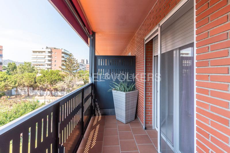 Foto 27857664-eb59-4ac4-815b-283c353f833a. Ático magnífico ático con 2 balcones y una gran terraza superior en Vilassar de Mar