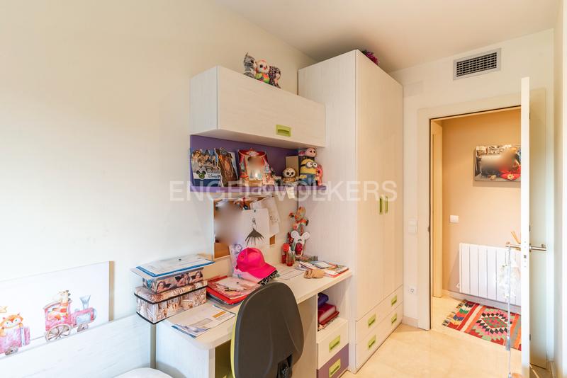 Foto 31d4c3c1-103d-4ad9-9315-62eed7ae433c. Ático magnífico ático con 2 balcones y una gran terraza superior en Vilassar de Mar