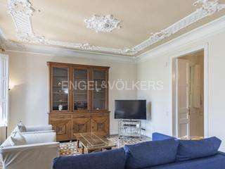Alquiler Apartamento en Dreta de l´Eixample. Preciosa vivienda en rambla de catalunya