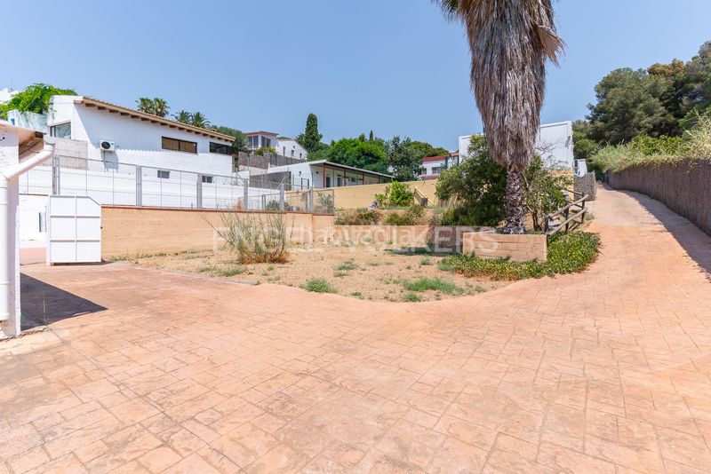 Foto 21106508-8b42-45ef-938c-19313e91fd39. Casa amb calefacció aparcament piscina a Canet de Mar