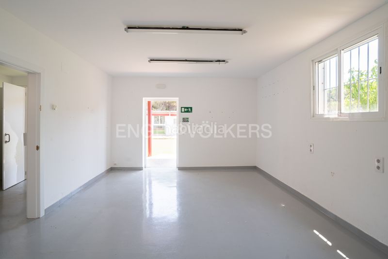 Foto 82452a74-c05d-40d5-bd6e-5f1347acba2f. Casa amb calefacció aparcament piscina a Canet de Mar