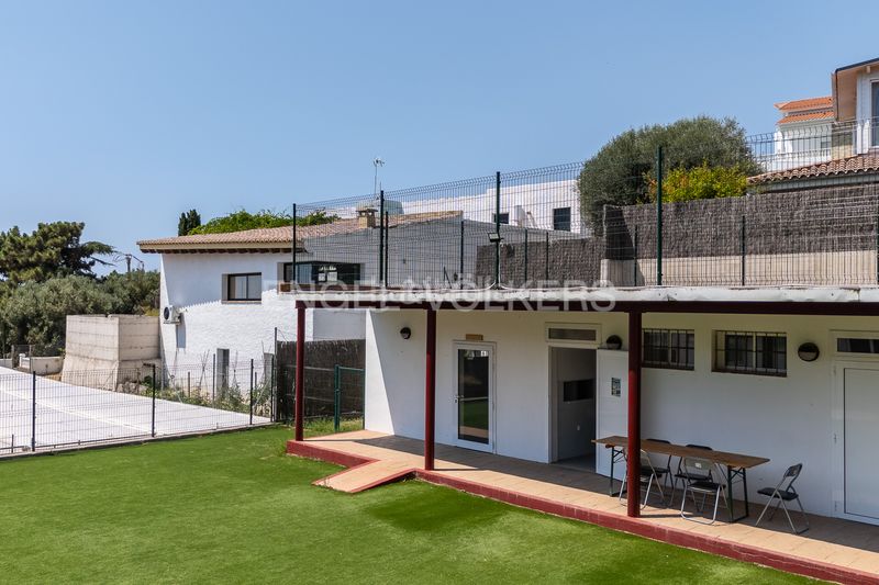 Foto 9a903dcd-2b59-4616-9935-36fbc722cdd6. Casa amb calefacció aparcament piscina a Canet de Mar