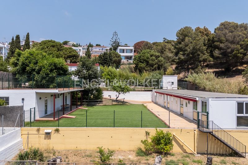 Foto f60b3f46-f823-4a3e-bcb4-b90457722852. Casa amb calefacció aparcament piscina a Canet de Mar