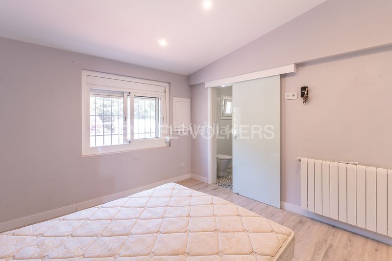 Foto fbcc0fb2-fdb7-4796-9fc3-3e1dcd5cbf4d. Casa amb calefacció aparcament piscina a Canet de Mar