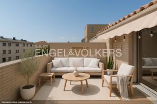 Dúplex a Eixample. Ático dúplex con terraza, vistas y piscina