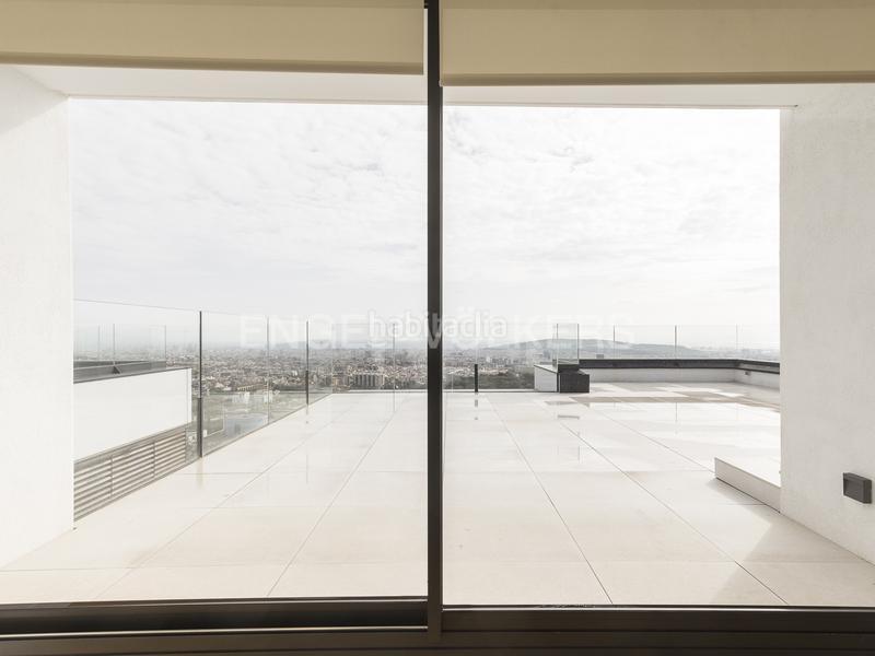 Foto 4550a3ff-0145-48ae-97b3-d93dc3333fad. Affitto casa con riscaldamento parcheggio piscina in Barcelona