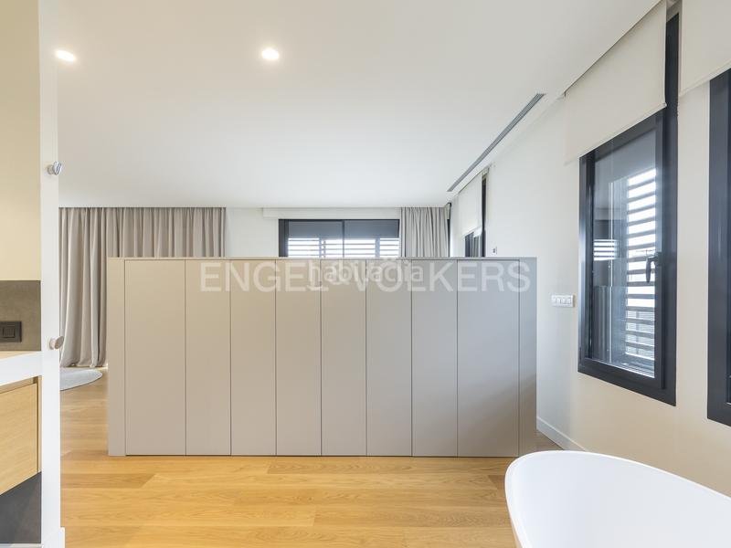 Foto de8a6b74-fa60-407a-8525-efffe2e144b5. Affitto casa con riscaldamento parcheggio piscina in Barcelona