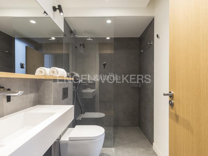 Foto 100a0029-1eca-4e55-b588-138dd19826e7. Alquiler casa moderna casa con piscina en sarriá en Barcelona