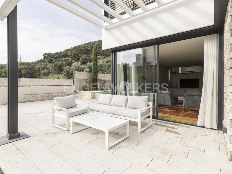 Foto 765dd460-e634-45eb-95bc-8e414d4624b8. Alquiler casa moderna casa con piscina en sarriá en Barcelona