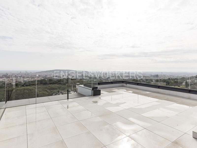 Foto 7c905bec-b43a-419e-b06e-a823a304c74d. Alquiler casa moderna casa con piscina en sarriá en Barcelona