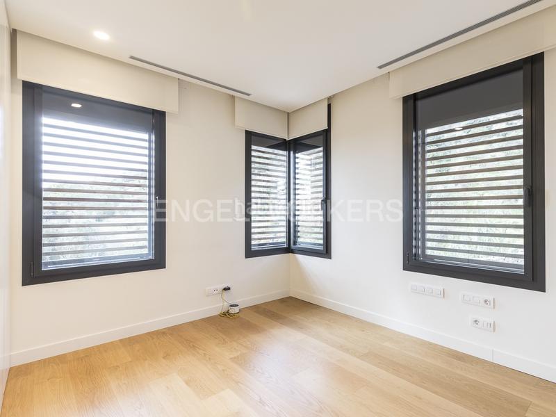 Foto 7e52c5f2-f01d-429a-9368-c2e4957460d3. Alquiler casa moderna casa con piscina en sarriá en Barcelona