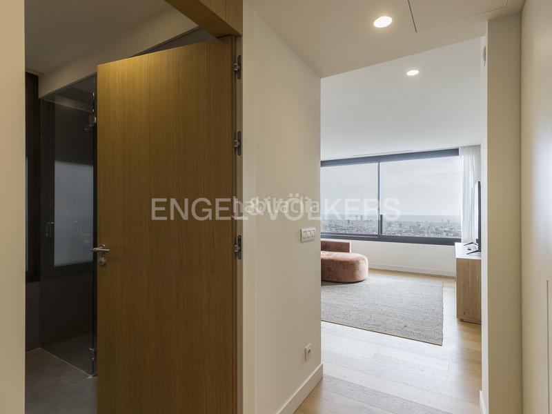 Foto accf1fd8-0fa6-4ef3-9ef0-db8cb040d9e1. Alquiler casa moderna casa con piscina en sarriá en Barcelona