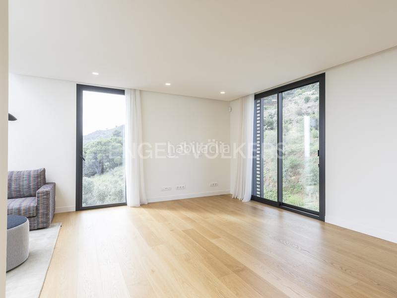 Foto 0f351a04-0aa3-4301-a9a0-67466349eb28. Lloguer casa amb calefacció aparcament piscina a Barcelona