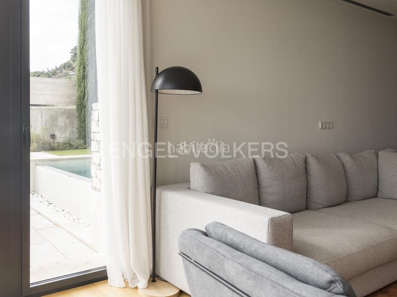 Foto 3693ee11-b85f-49e8-9013-00d6575ea19e. Lloguer casa amb calefacció aparcament piscina a Barcelona