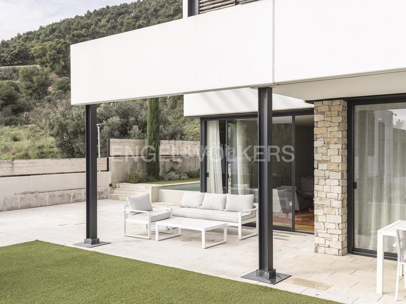 Foto f6083ff7-0879-4a10-b2fb-2dd6a0a792a5. Lloguer casa amb calefacció aparcament piscina a Barcelona