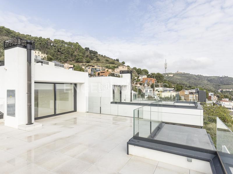 Foto 42e26a54-6a2b-4eb6-a9f5-afbb93dc8953. Location maison avec chauffage parking piscine dans Barcelona