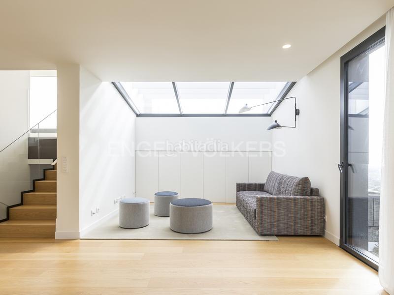 Foto 47c3cd57-bc9b-4d28-bc7f-33a99a99539f. Location maison avec chauffage parking piscine dans Barcelona