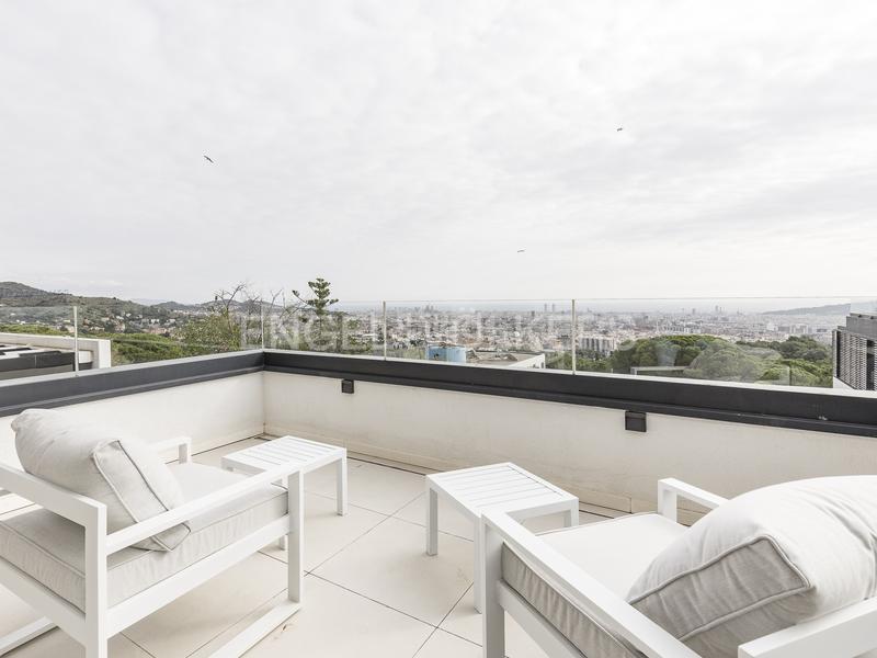 Foto c0a2b99f-3efa-4a12-af8a-0d1a7e889dc8. Location maison avec chauffage parking piscine dans Barcelona