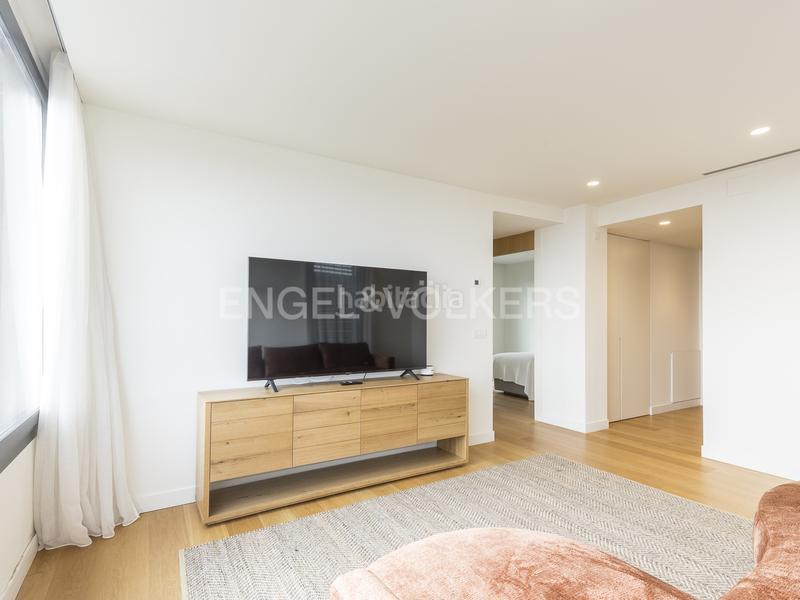 Foto 21c98007-01f9-47d1-97ba-6d94f7a9c045. Miete haus mit heizung parking pool in Sarrià Barcelona