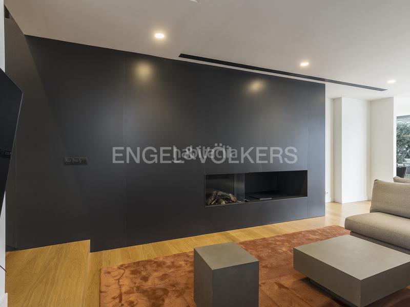 Foto 29c7fbfb-462a-4538-89cd-889829bf9c75. Rent house with heating parking pool in Sarrià Barcelona