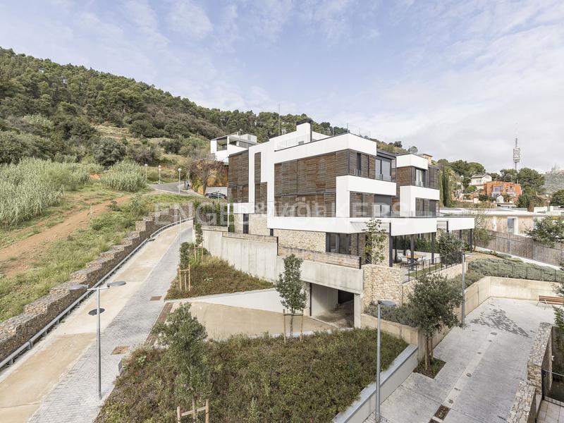 Foto 46c09241-5dde-4881-8d06-76b48585c985. Rent house with heating parking pool in Sarrià Barcelona