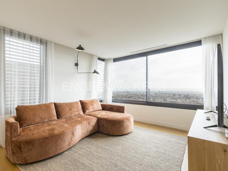 Foto c9b4851a-4258-4eb7-921c-637940277066. Rent house with heating parking pool in Sarrià Barcelona