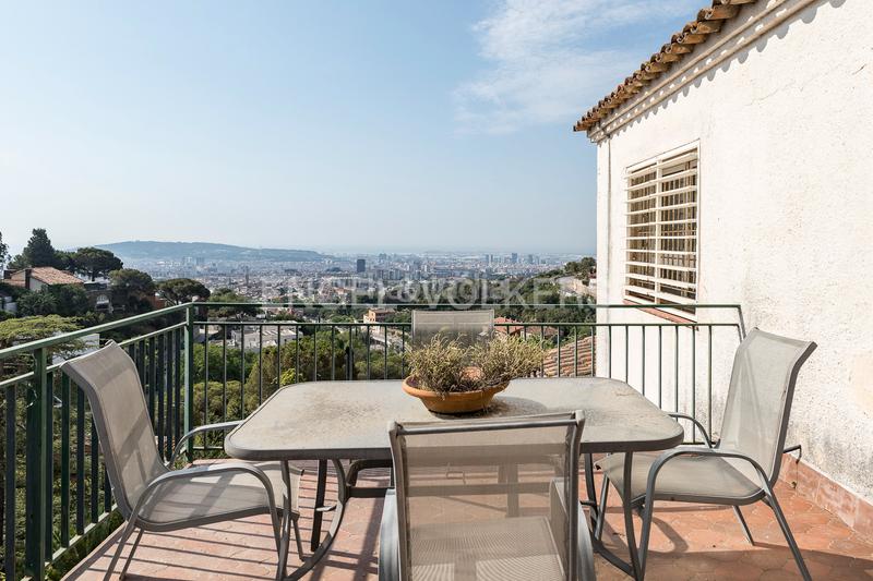 Foto 92cc909e-d582-4eaf-ab7c-d3236384679d. Casa fabulosa casa con vistas panoramicas y gran jardín en sarriá en Barcelona