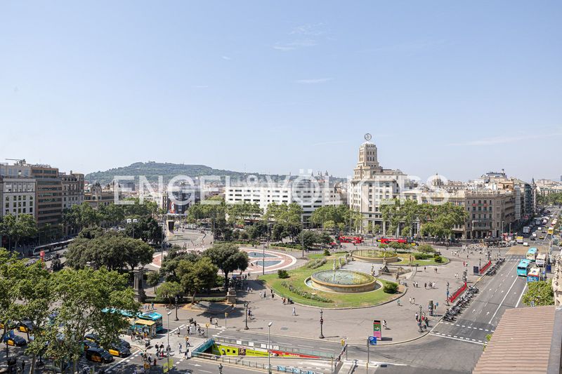 Foto b23d6cf7-4ca5-46b6-a1b6-c82116723c1d. Àtic amb calefacció a Dreta de l´Eixample Barcelona