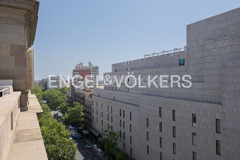 Foto f5b34732-a5ca-4a7a-a073-d7ffe9a0d1fc. Àtic amb calefacció a Dreta de l´Eixample Barcelona