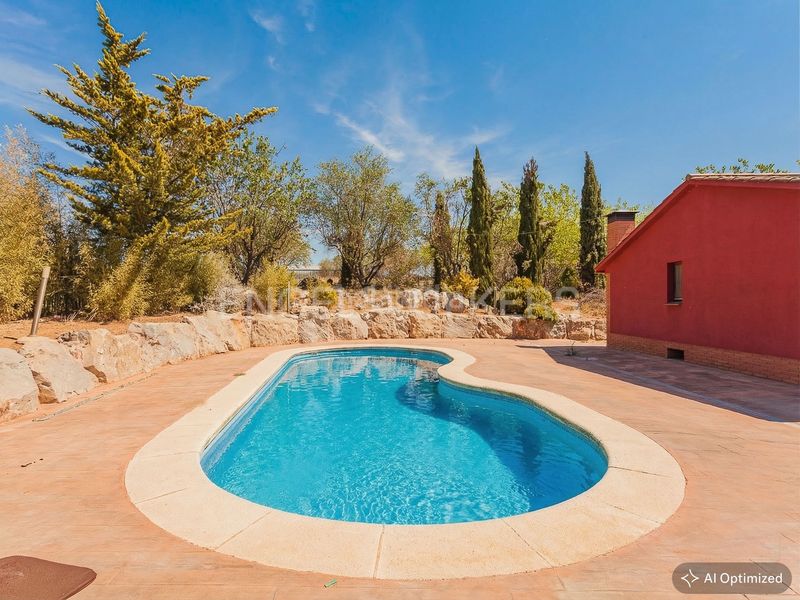 Foto 4349b238-317e-413d-9507-59559989c7af. Masia amb calefacció aparcament piscina a Sentmenat