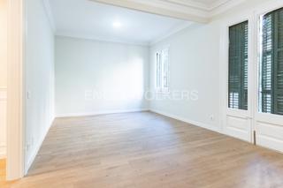 Alquiler Apartamento en Dreta de l´Eixample. Encantador piso reformado en el eixample dret