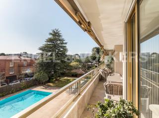 Apartament a Pedralbes. Piso con diseño de lujo y piscina en pedralbes