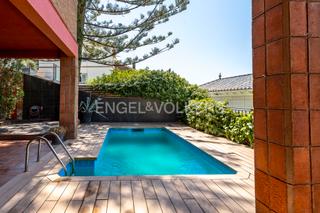Lloguer Casa a La Miranda. Casa con piscina, jardin y piscina