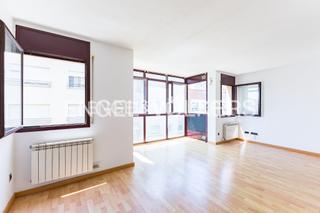 Apartament a La Sagrera. Magnífico piso con terraza en la sagrera