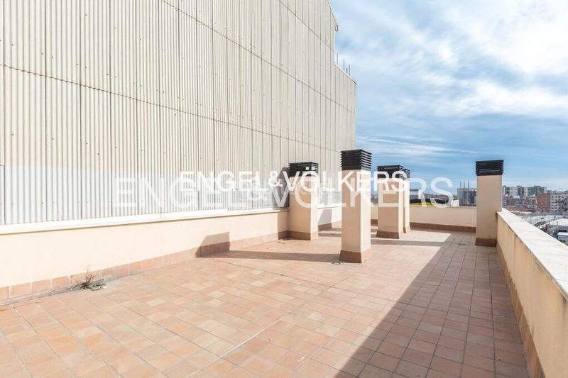 Foto 35c8a9bc-71f1-4393-80df-1ea305457c55. Apartamento fantastico piso con terraza privativa en Barcelona