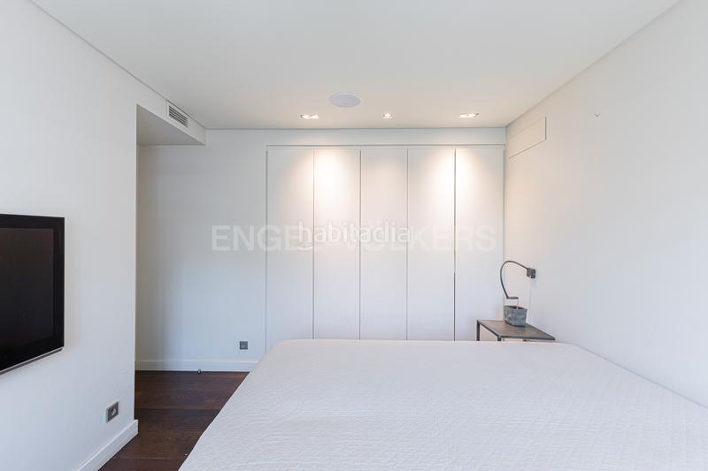 Foto e36e62d5-d9d5-4811-9199-8e33c7d7b7e4. Affitto piccolo appartamento con riscaldamento parcheggio piscina in Barcelona