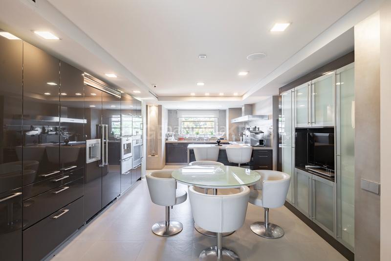 Foto 02d3cc4e-39f9-4968-983e-f940ddab904d. Alquiler apartamento piso de alto standing en Pedralbes de larga duración en Barcelona