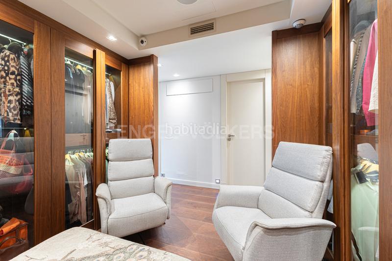 Foto 885a2c4e-867f-4f39-8de6-bf13cd2b5e30. Alquiler apartamento piso de alto standing en Pedralbes de larga duración en Barcelona