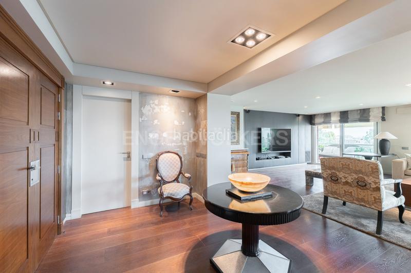 Foto ce8c40c6-ae95-4f95-bdf1-de18efe9f774. Alquiler apartamento piso de alto standing en Pedralbes de larga duración en Barcelona