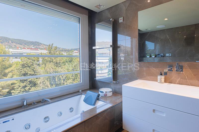 Foto 7517b7cd-9279-4c85-ae19-990456484400. Lloguer apartament amb calefacció aparcament piscina a Barcelona