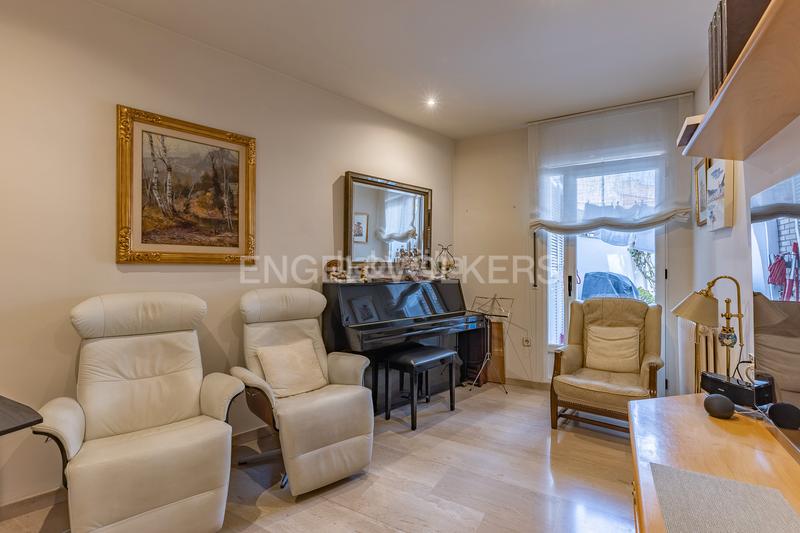 Foto 3a9bb072-a323-4a9d-babe-d684477987bf. Piccolo appartamento con riscaldamento parcheggio in Terrassa